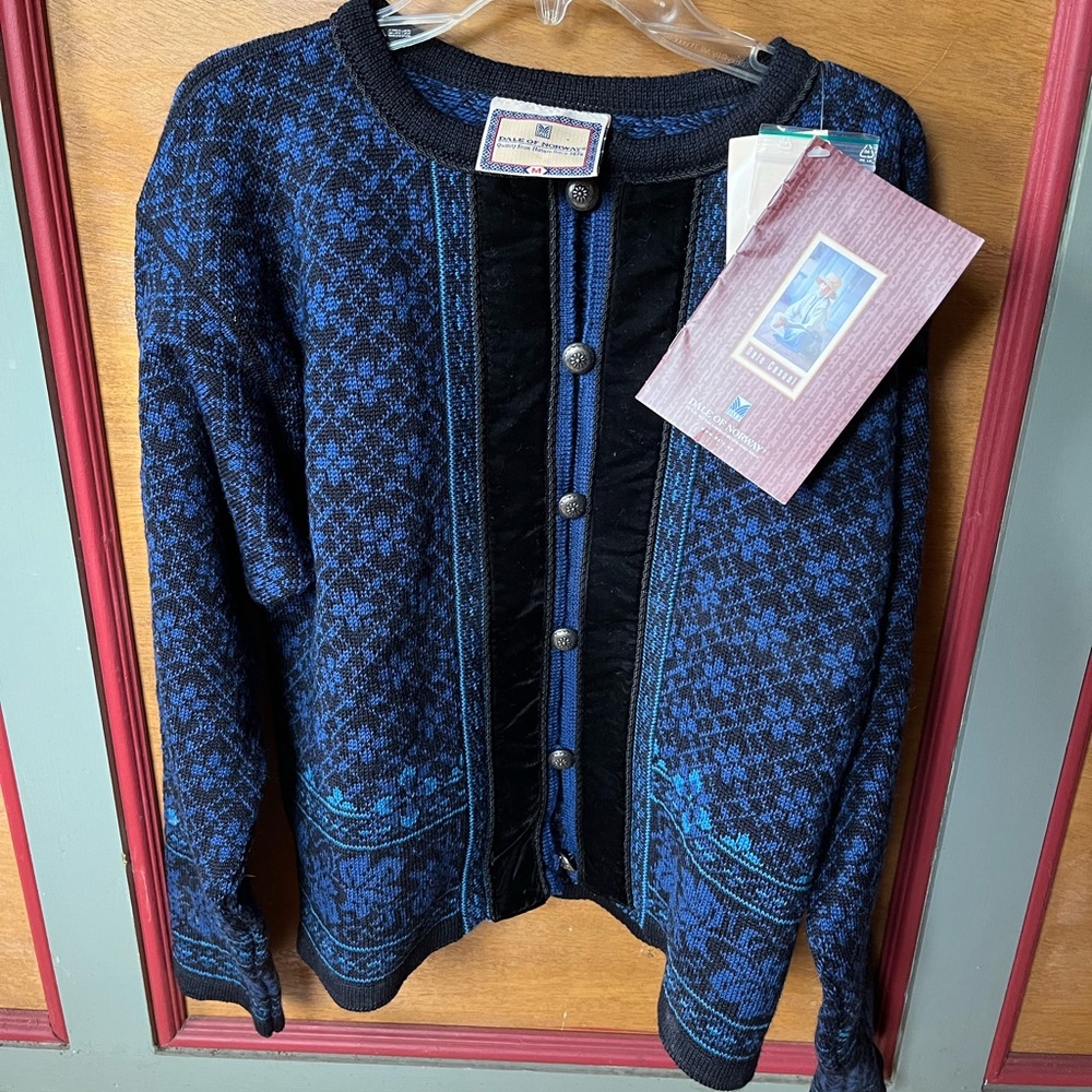 NEW! Dale of Norway sweater!